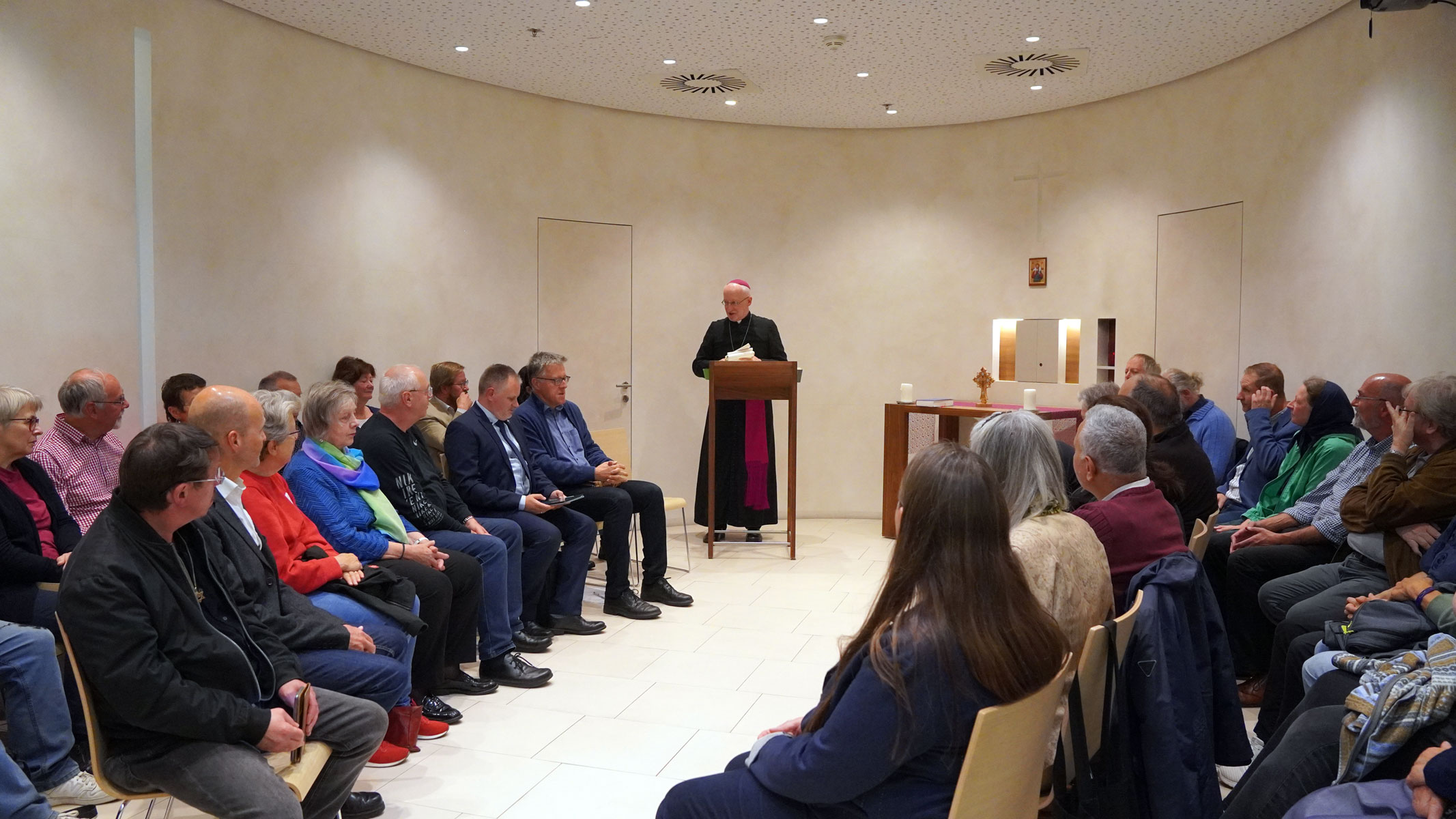 Übergabegottesdienst im Wiener Raum der Stille an die Evangelische Allianz Wien.